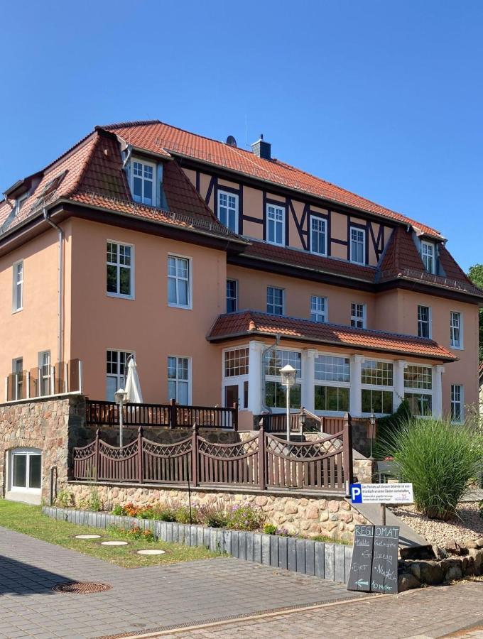 Haus Brandenburg Aparthotel Stechlin Ngoại thất bức ảnh