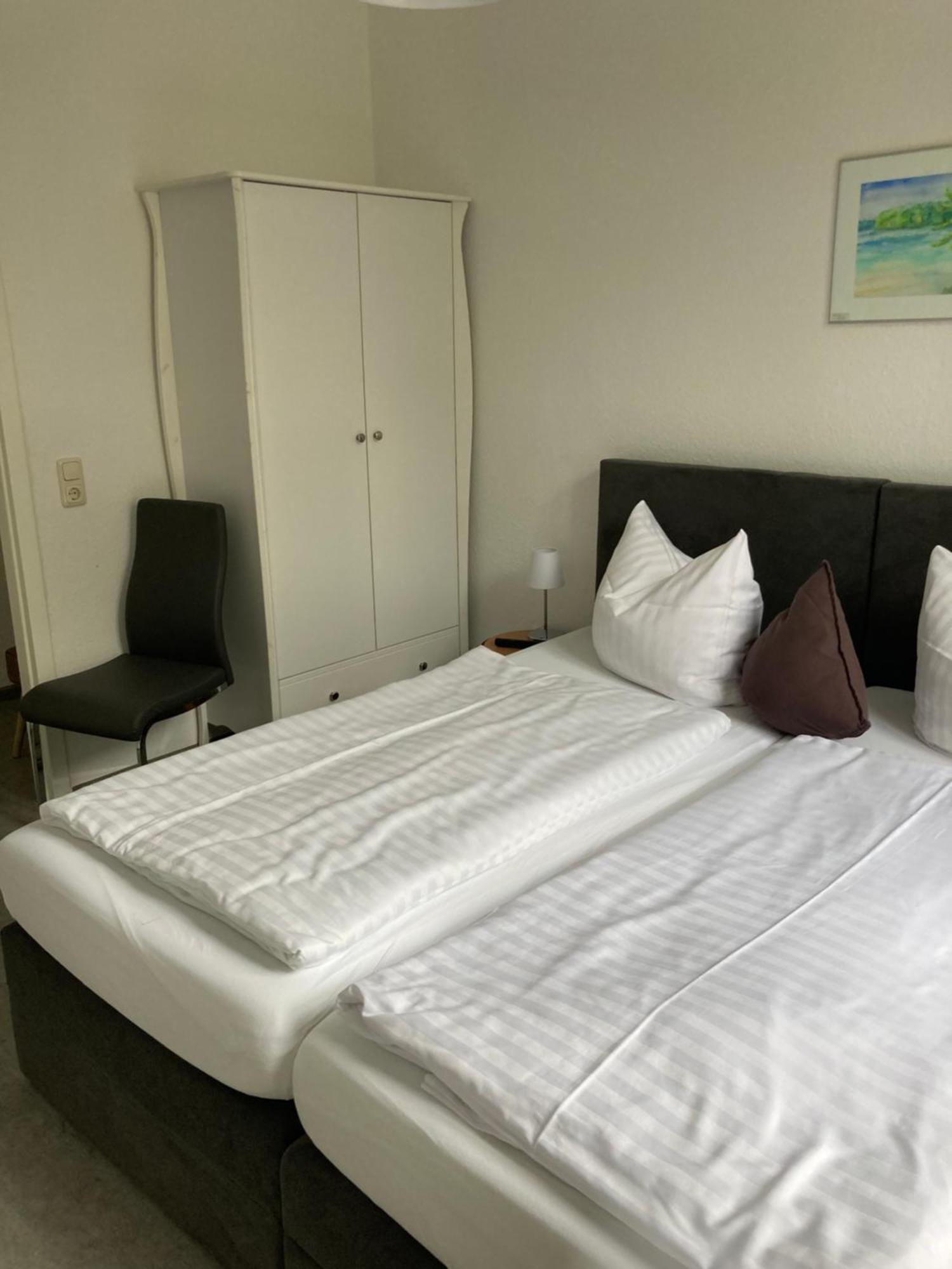 Haus Brandenburg Aparthotel Stechlin Ngoại thất bức ảnh